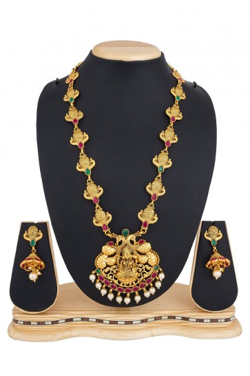 Beautiful Golden Alloy Necklace Set