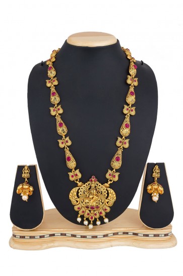 Admirable Golden Alloy Necklace Set